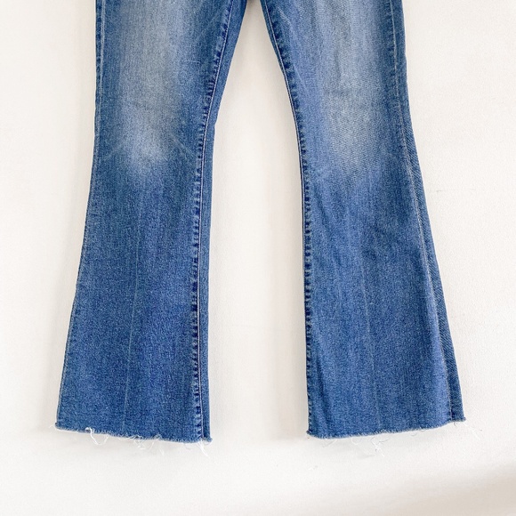 Mother The Weekender Fray Flare Jeans in Walking On Coals 31 - Picture 5 of 10
